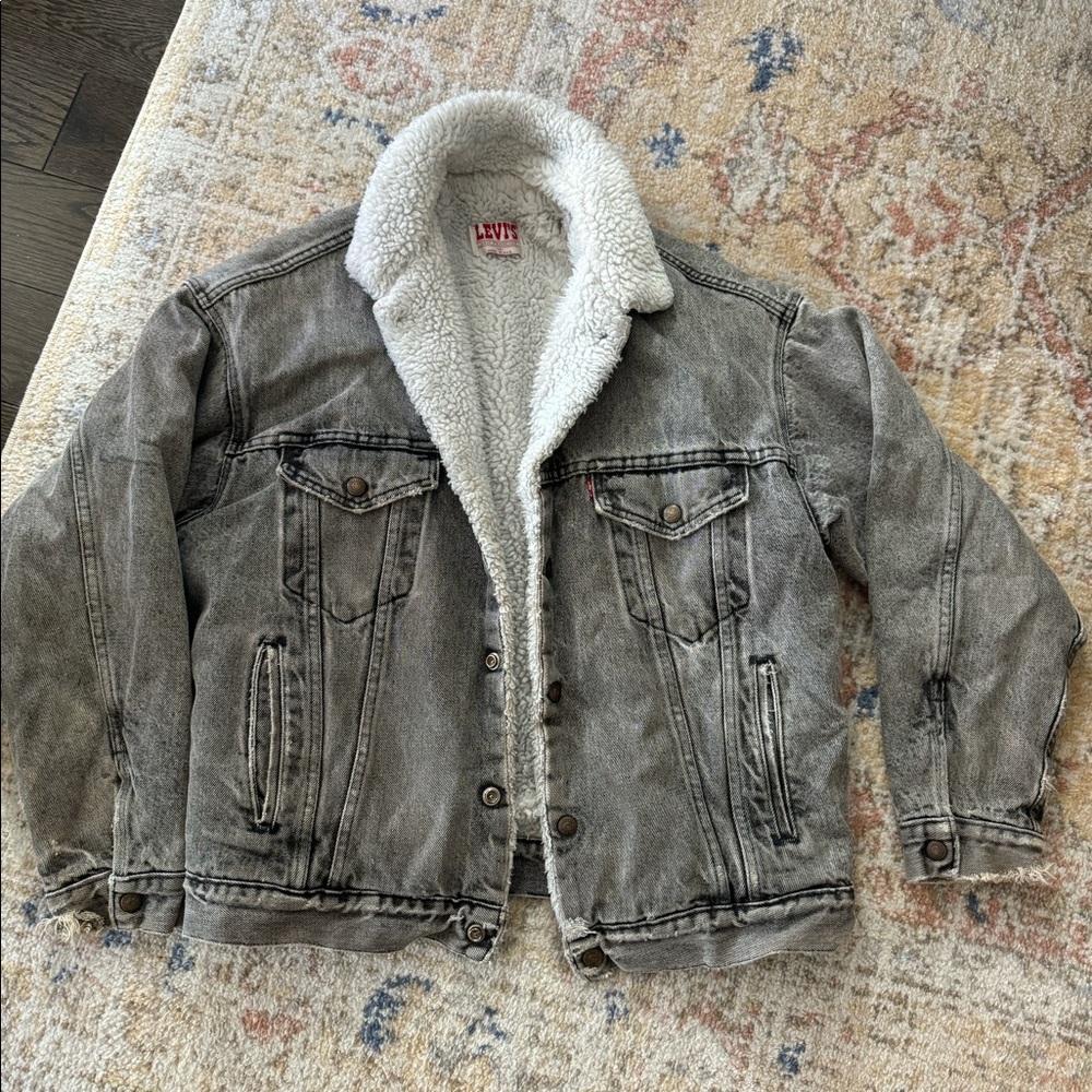 Vintage Levi’s Grey Black Denim Fur Lined Jacket